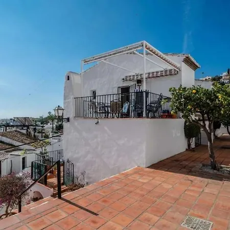 Caritas With Sea Views Сasa de vacaciones Nerja