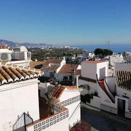 Caritas With Sea Views Сasa de vacaciones Nerja